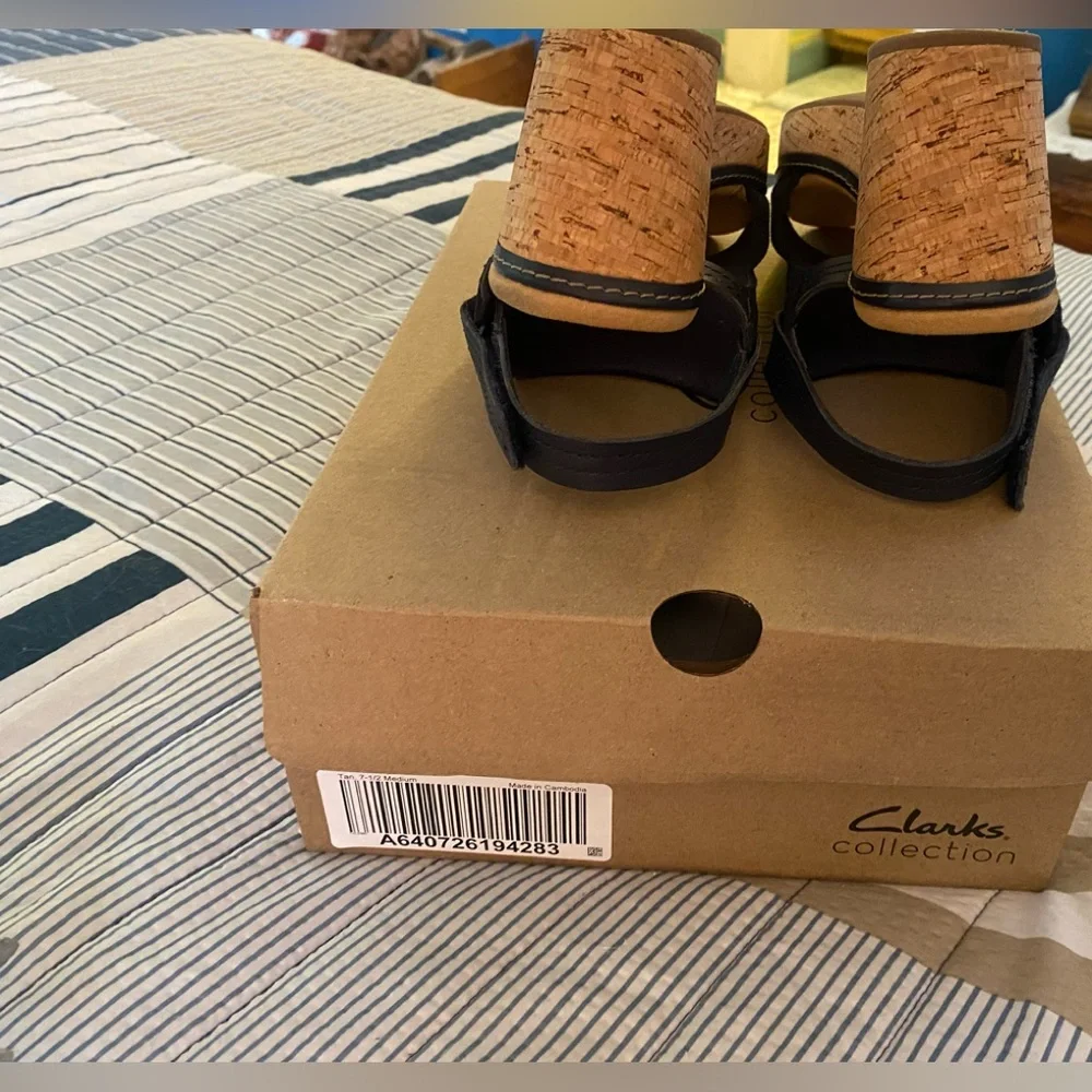Clarks Collection Giselle Sea Leather /suede, cork wedges, navy 7.5 - Picture 5 of 5